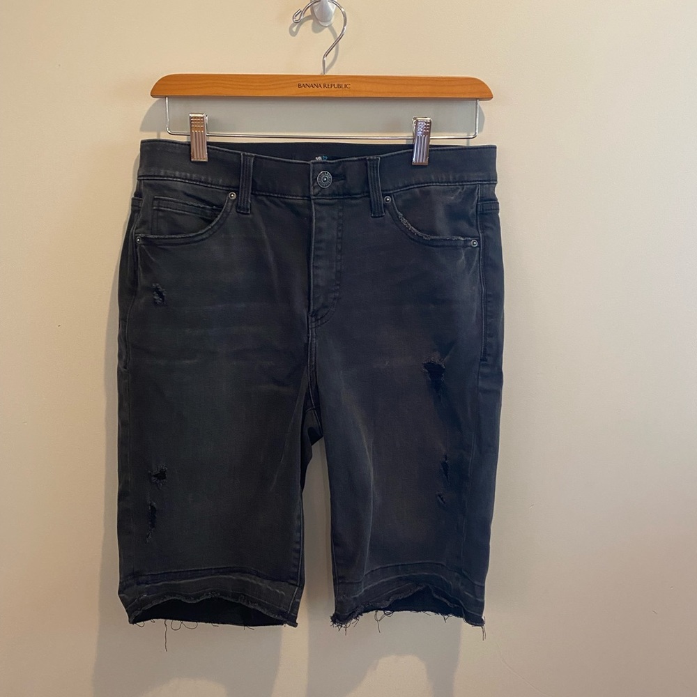 LuLaRoe denim Bermuda shorts- Womens sz. 30- black distressed denim